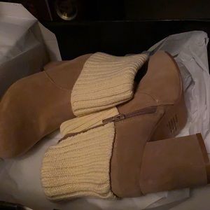 Cream ankle boots by Torrid, size 6W